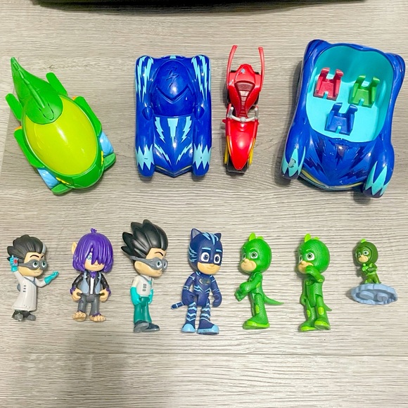 PJ Mask Vehicles & Figures - Picture 1 of 6